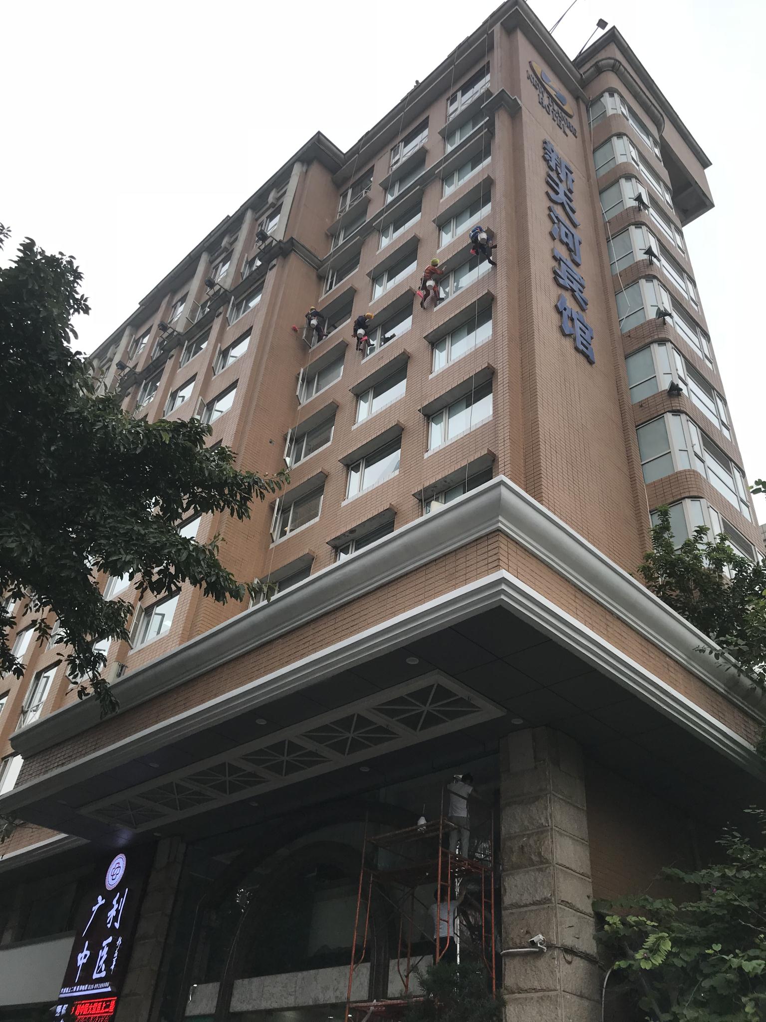 外墻清洗【質(zhì)優(yōu)價美】-【容新管道】